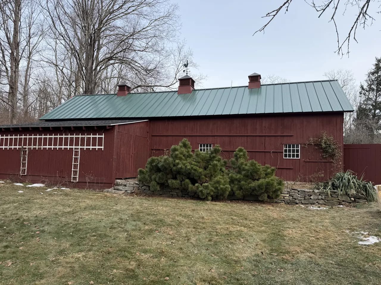 Standing-seam metal roof